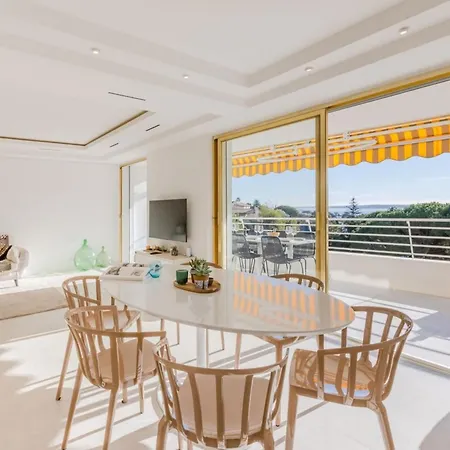 Apartment 4-room Of 96m With A Stunning View Cannes