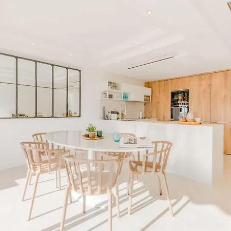 Apartment 4-room Of 96m With A Stunning View