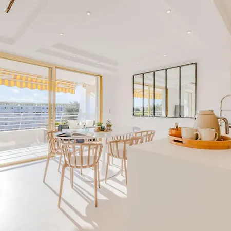 4-room Of 96m With A Stunning View * Cannes