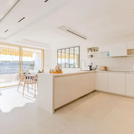 4-room Of 96m With A Stunning View Appartement Cannes