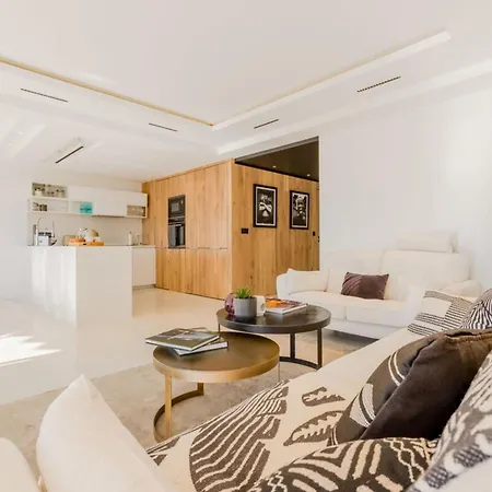 4-room Of 96m With A Stunning View Cannes