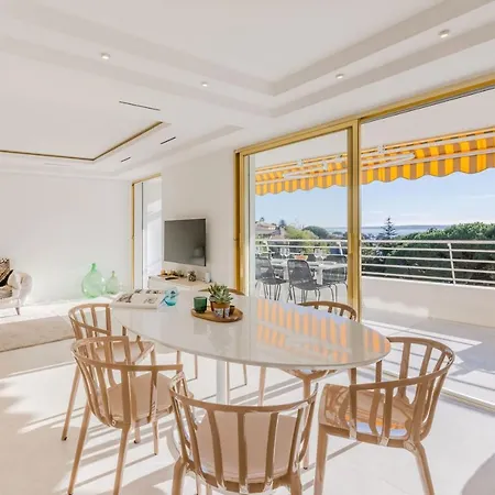 4-room Of 96m With A Stunning View Cannes