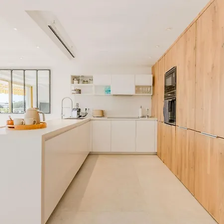 Apartment 4-room Of 96m With A Stunning View Cannes