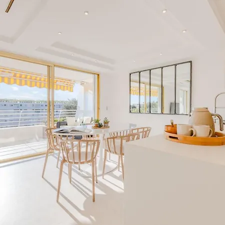 4-room Of 96m With A Stunning View * 칸느